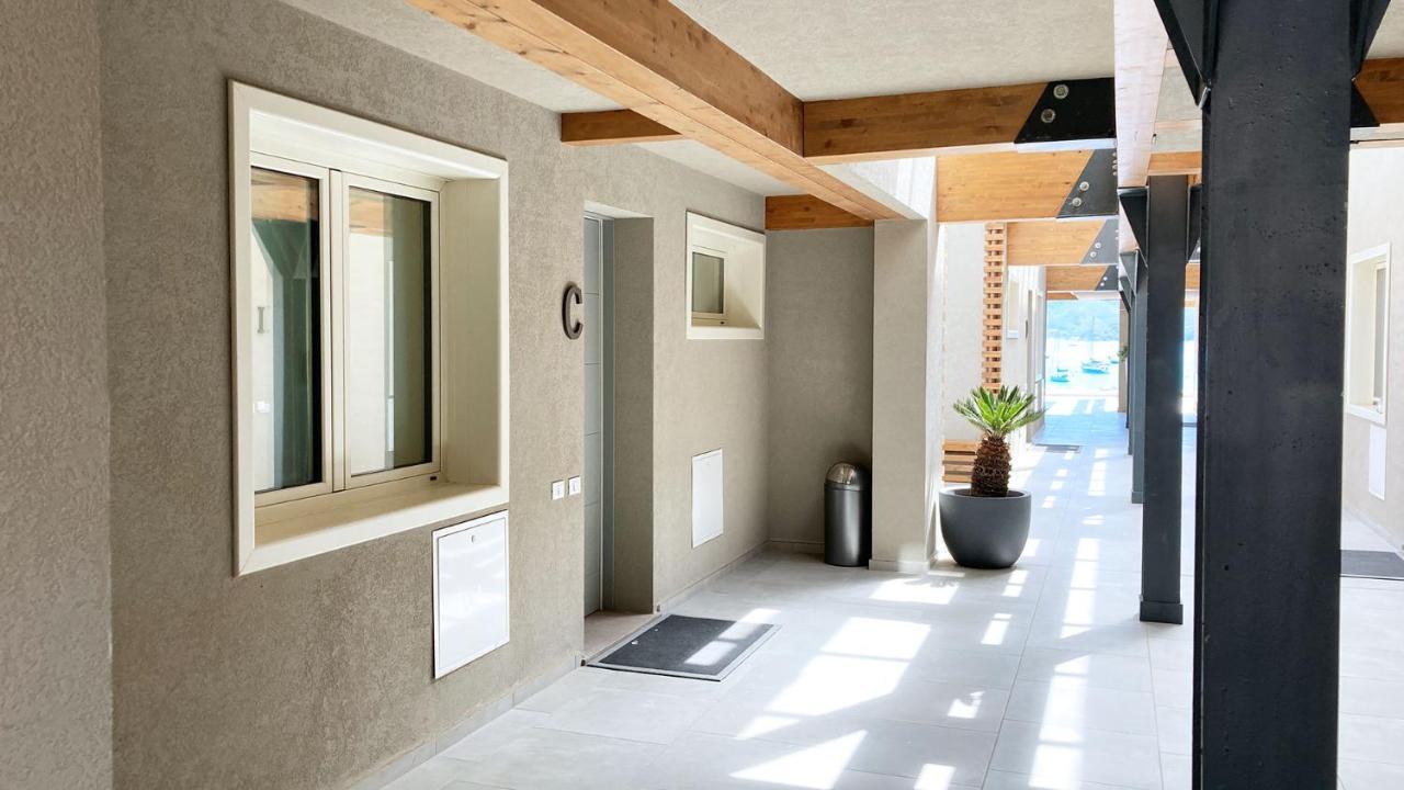 Fronte Mare Suites - Argonautivacanze 포르토페라이오 외부 사진